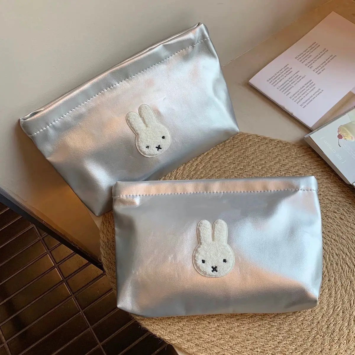 Bolsa de Maquiagem Miffy com I - Makeup Organizer avaliação e preço
